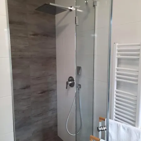 アパート Apartamenty Las Zator