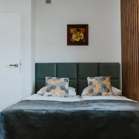 アパート Apartamenty Las Zator *